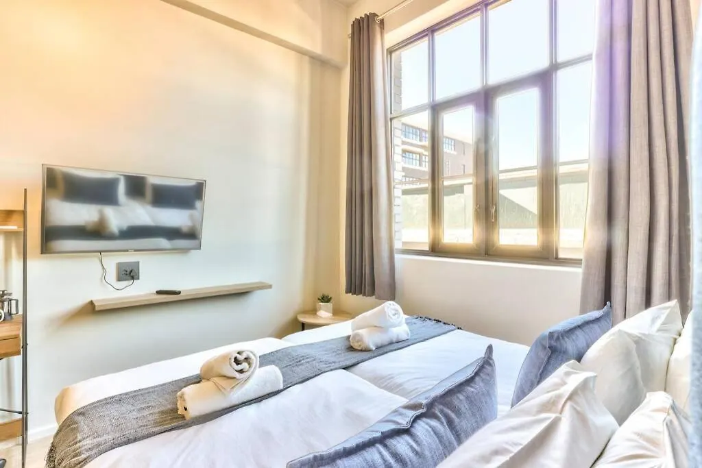 Oasis In The East City At The Harri Cape Town Apartment