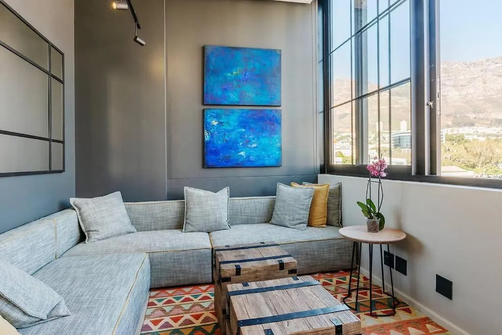 Oasis In The East City At The Harri Cape Town